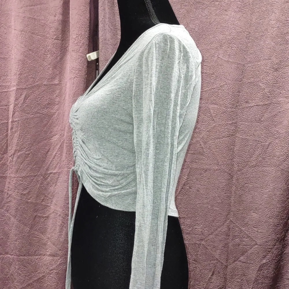 Know one cares knit crop top. (#0997) - Image 3