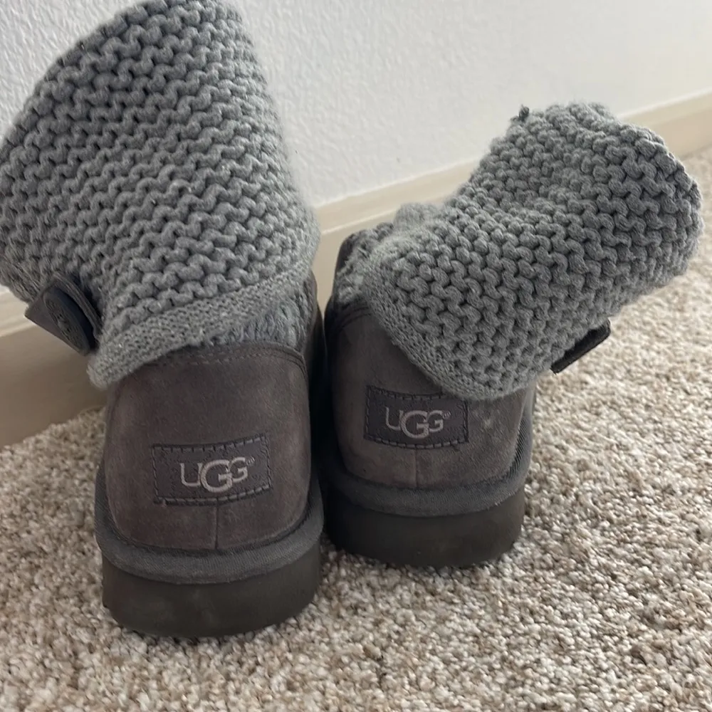 UGG Gray Sweater s - EUC - Image 2