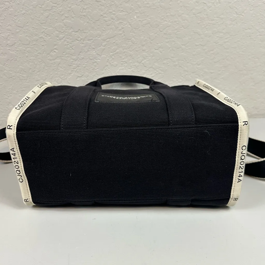 Marc Jacobs The Jacquard Medium Sized Woven Deluxe  Fabric Tote In Black - Image 9