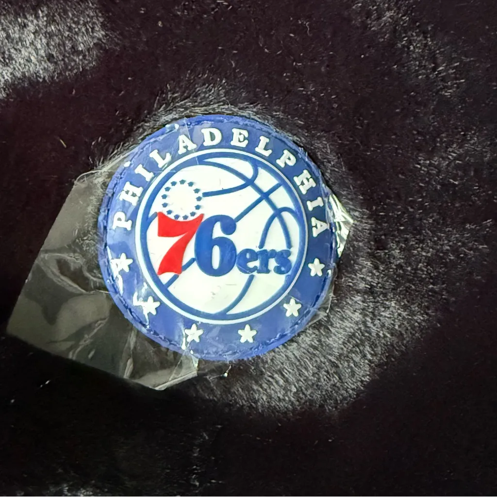 NBA Philadelphia 76ers Basketball Faux Fur Cinch Top Bag - Image 10