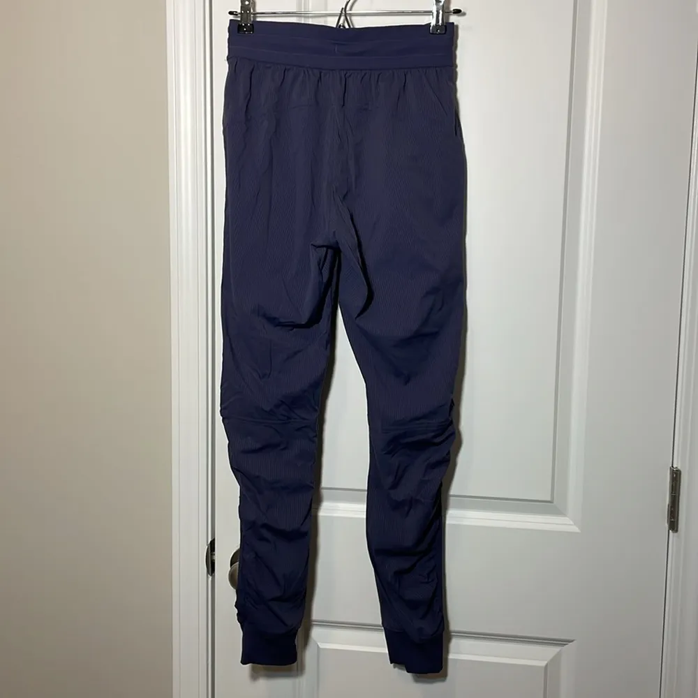 Lululemon Beyond the Studio Jogger
Cadet Blue 4 - Image 7
