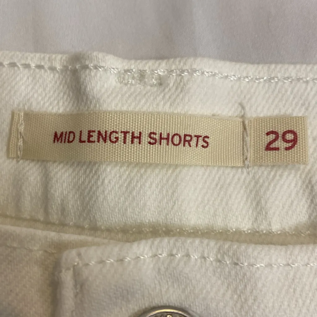 45 Levi Mid Length Cuffed White Jean Denim Vacation Beach Minimalist Shorts 29 - Image 5