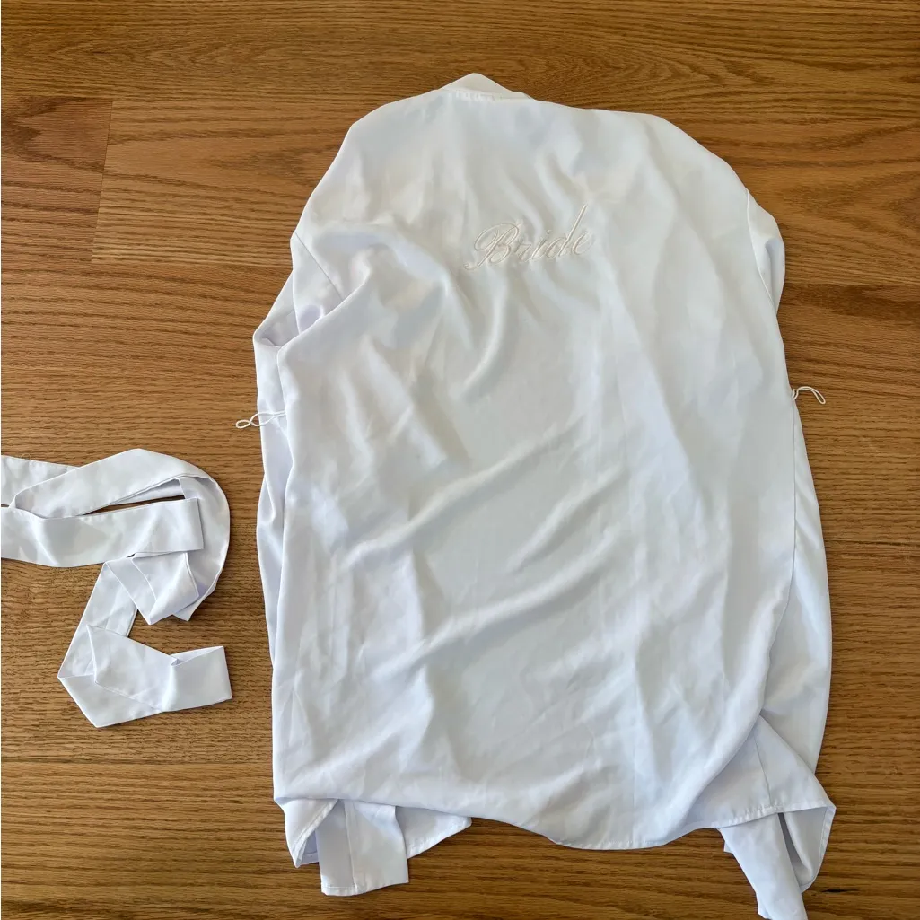 Birdy Grey  bride robe - Image 2