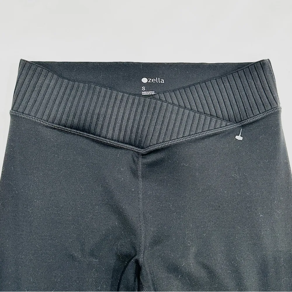 NWOT Zella Black Crossband Crossover High Waist Crop Leggings - Image 3