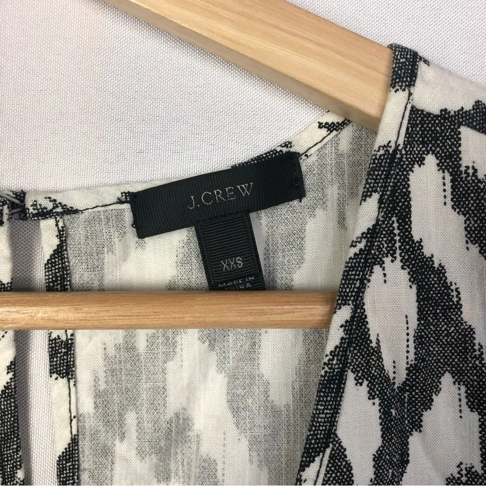 J. Crew Gray & White Ikat Tie Waist Short Sleeve Romper XXS - Image 5