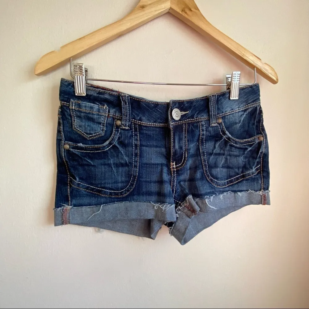 Women Amethyst‎  denim Jean Shorts Size 3 - Image 2