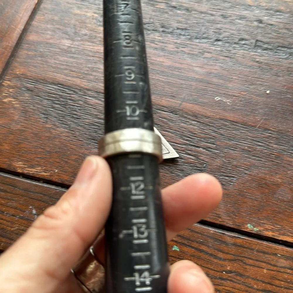 Sterling silver rustic triangle ring - Image 13