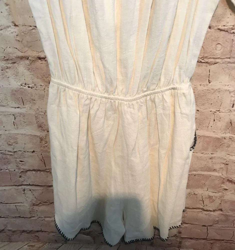 NWT ASTR Cream Label Embroidered romper - Image 5