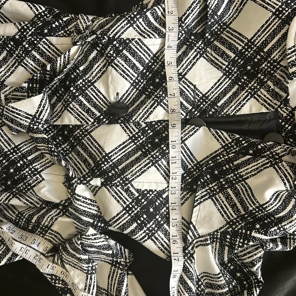 Luii Black and White Patterned Coat Size M - Image 6