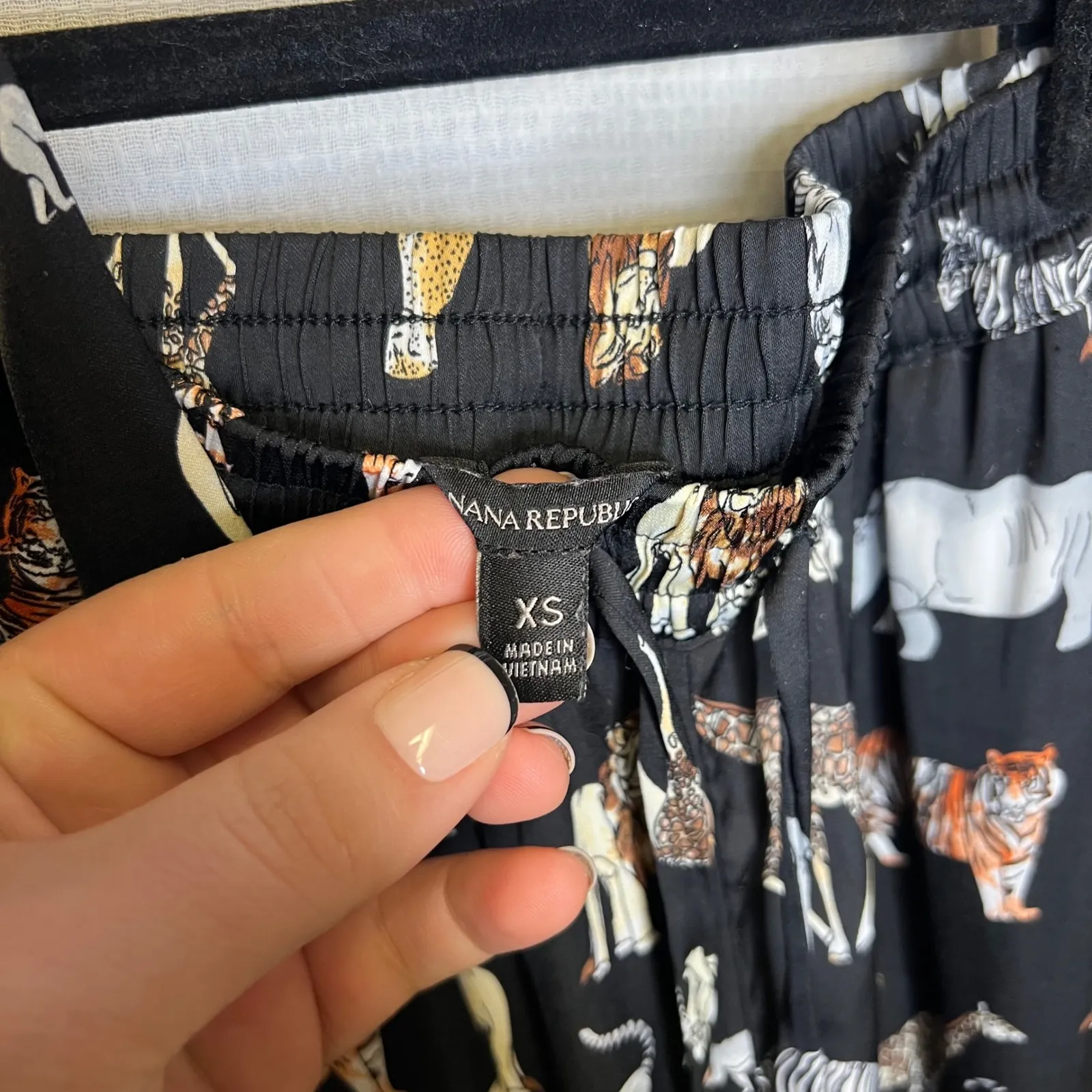 Banana Republic Womens Pajama Set Safari Animal Print Black XS - Image 6