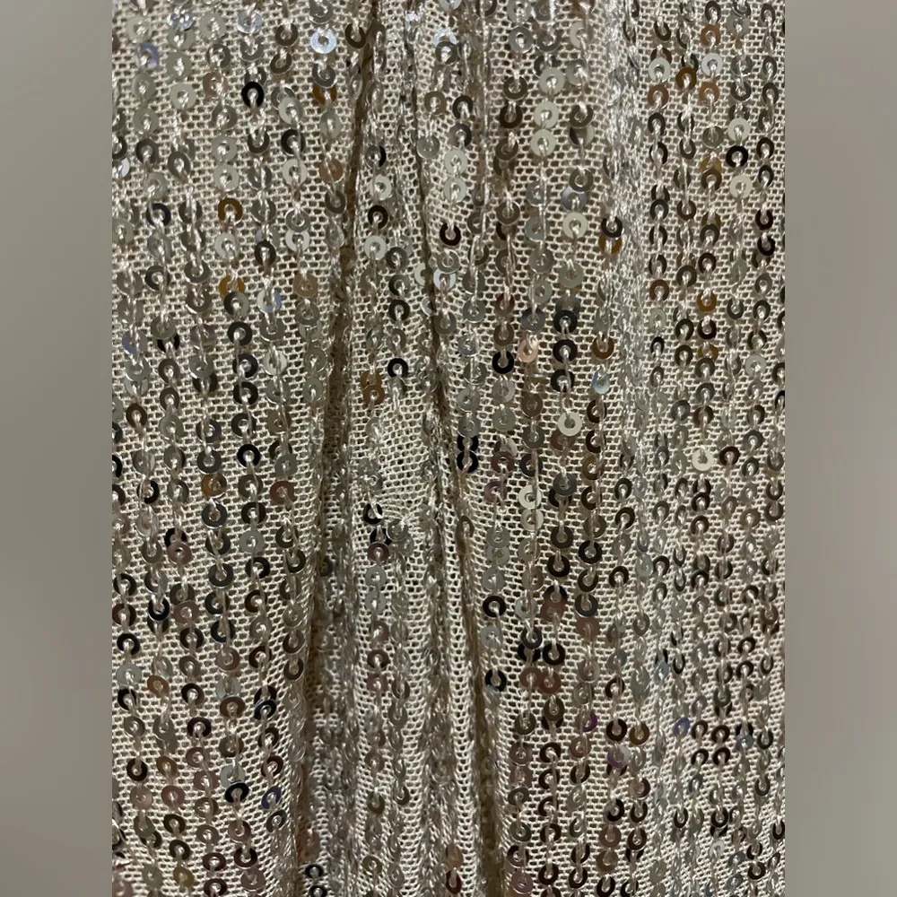 NWT Mac Duggal Sequin Wrap Evening Gown Silver Gold Toned Size 6 - Image 9