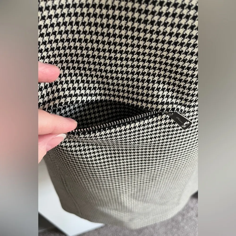 Ralph Lauren Black Label Wool-Blend Black & White Houndstooth Mod Dress, Size 4 - Image 5