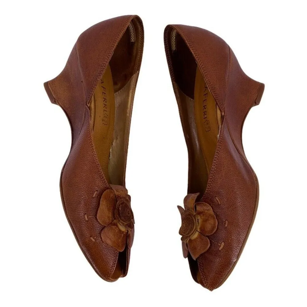 Paola Ferri Cognac Brown Leather Flower 38 Size 8 - Image 7