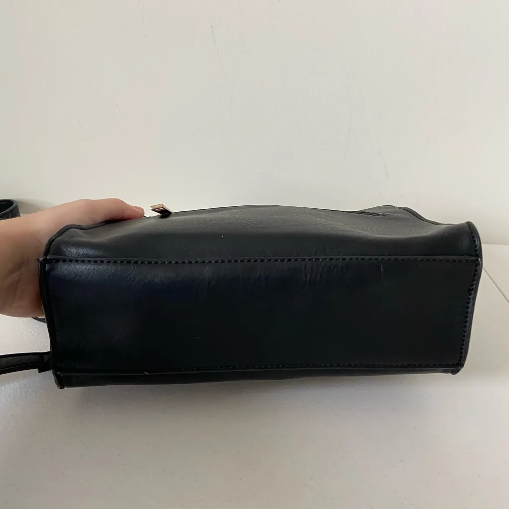 Call It Spring black gold hardware crossbody zip purse - Image 3