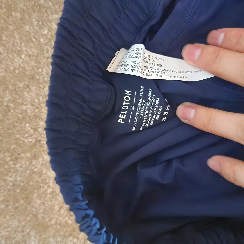 Peloton NWT  Velocity Run Shorts - Image 5