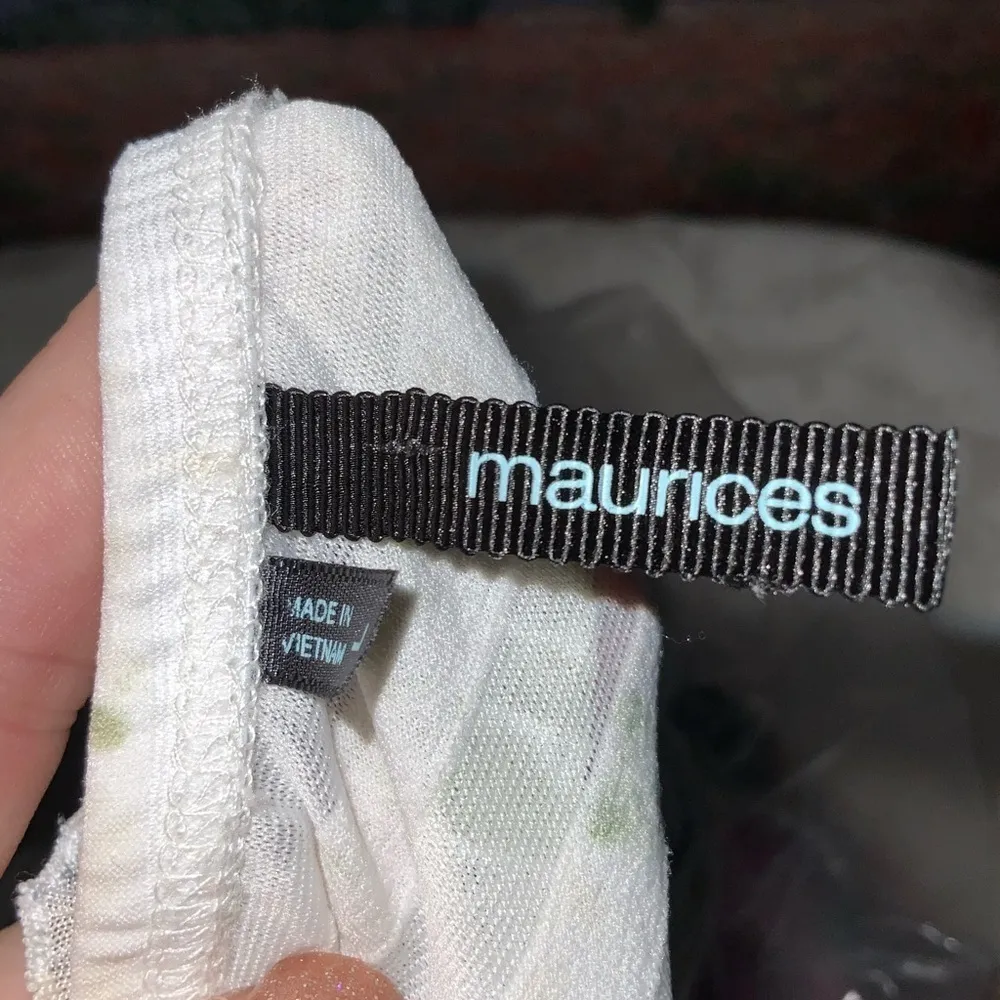 🌸3/$15🌸 Maurices Green & White Ruffle Tier Lace Adjustable Spaghetti Strap Top L - Image 9