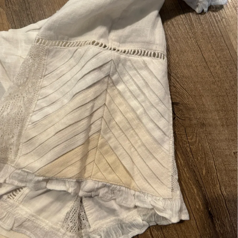 Free People NWT  Cloud Dancer Lace Top Small - Image 4