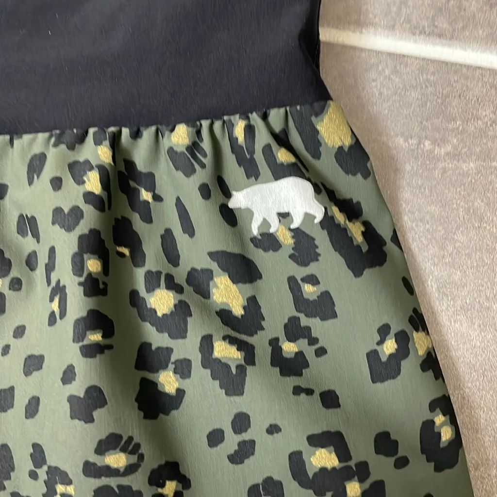 Running Bare‎ Running Shorts 3.5” size 8/10 Green - Image 3