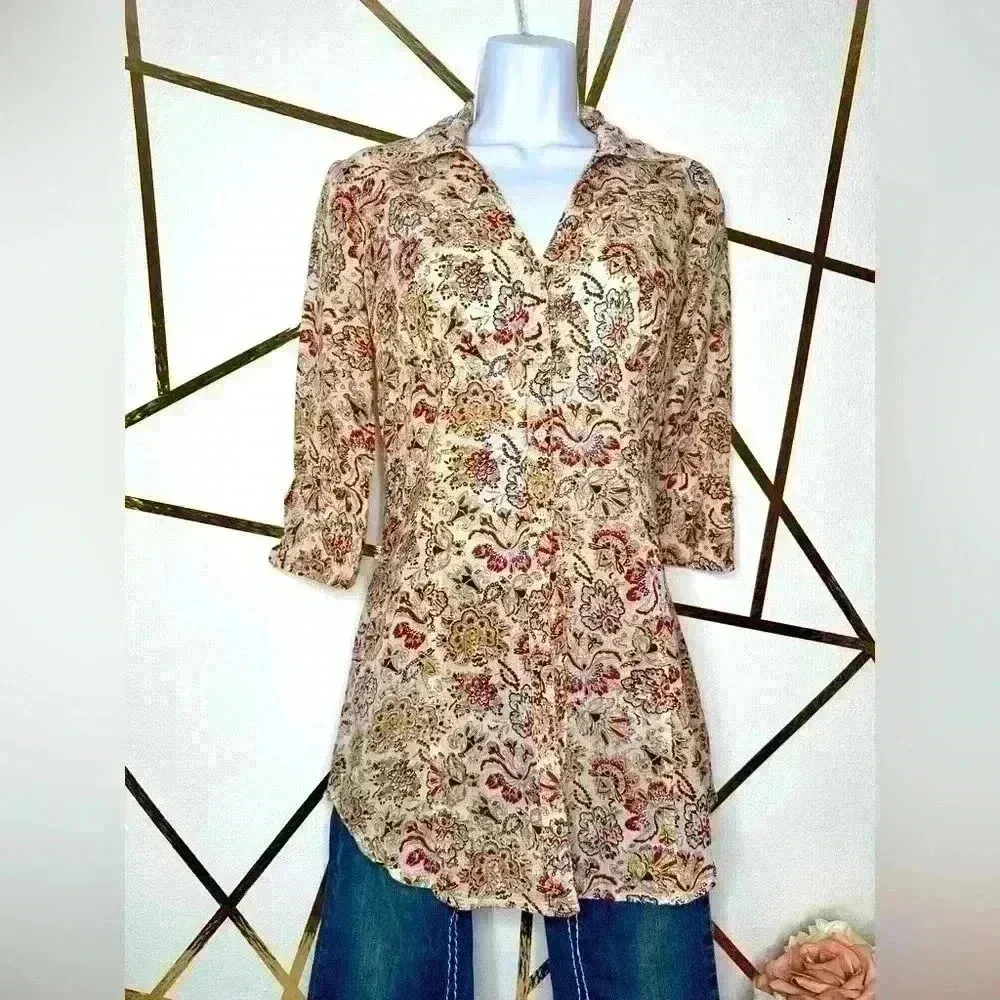 She's Cool Women's Blouse (L7) - Image 2