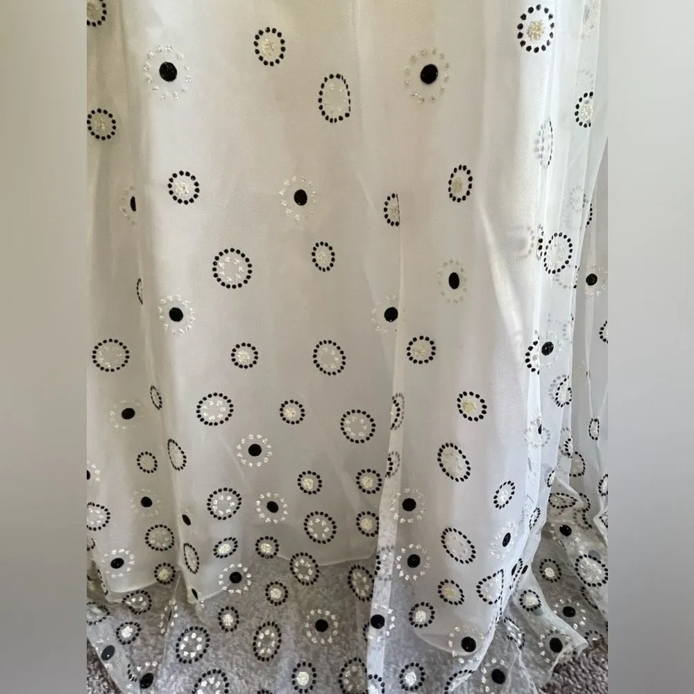 Black and White Prom Dress. Black Size undefined - Image 3