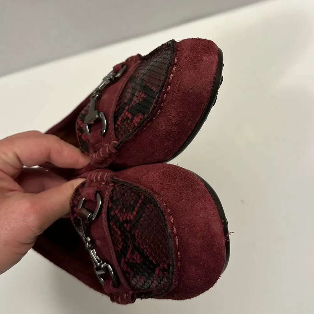 Vionic Women's Honor Dayna Suede Leather Loafers Size 8.0 US - Image 4