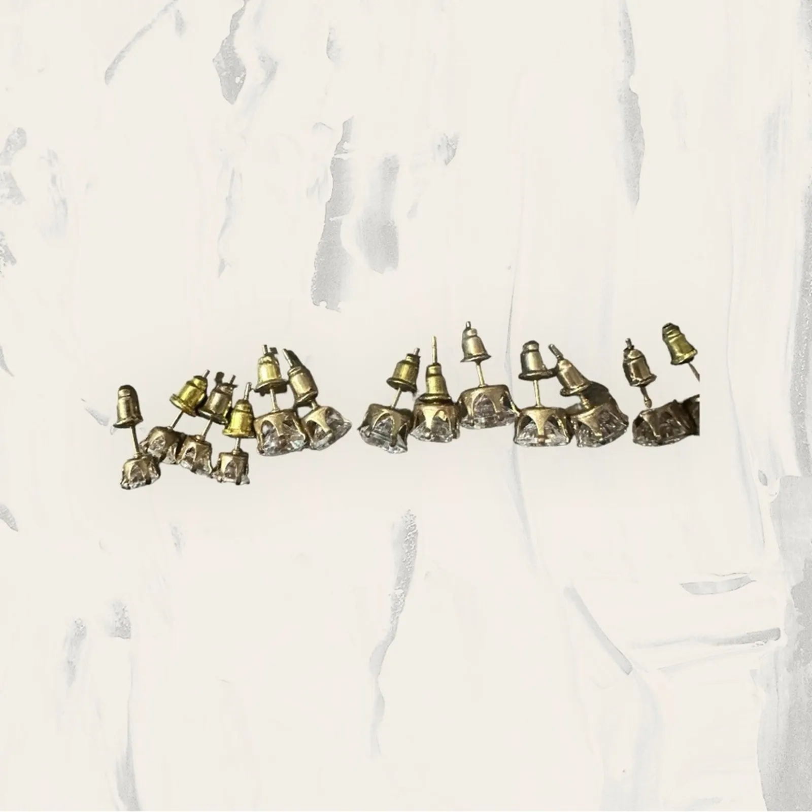 Set of 6 Stud Earrings Gold Tone Faux Diamond Varying Sizes Jewelry‎ Gift - Image 2