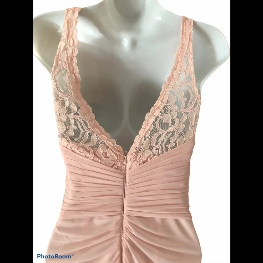 David’s Bridal Soft Pink Bridesmaid Formal Chiffon Gown Size 4 Wedding Event - Image 3