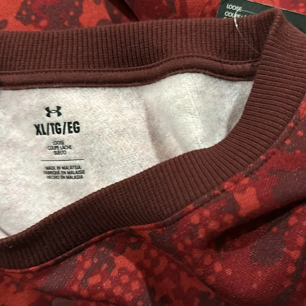 NWT Women's Under Armour  Rival Fleece Camo Crew in Chestnut Red - 690 - Image 7