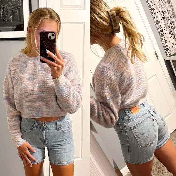 Vintage Levi’s Lightwash Jean Shorts - Image 2