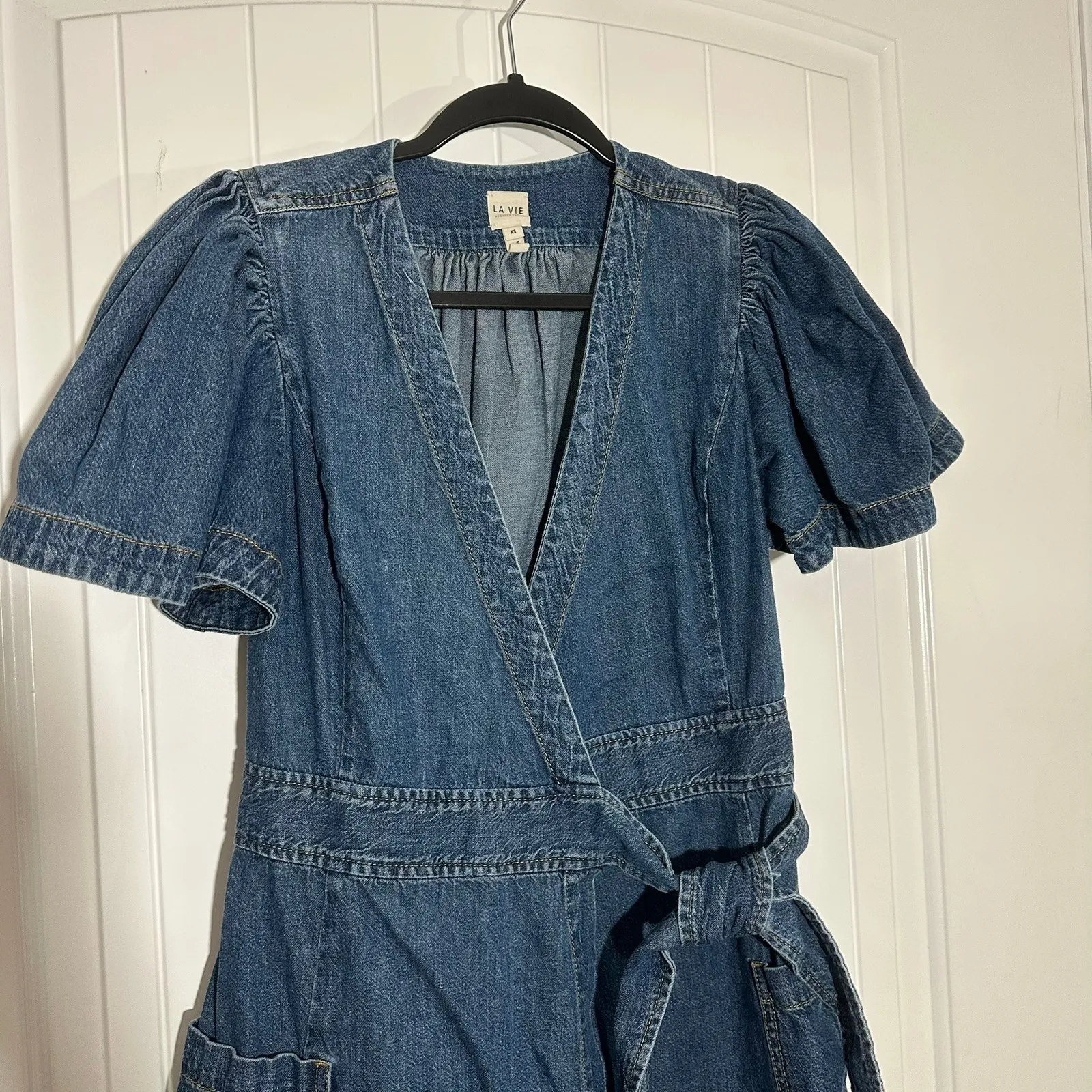 La Vie | Puff Sleeve Denim Wrap Dress Tie Waist |Women's XS‎ Blue - Image 3