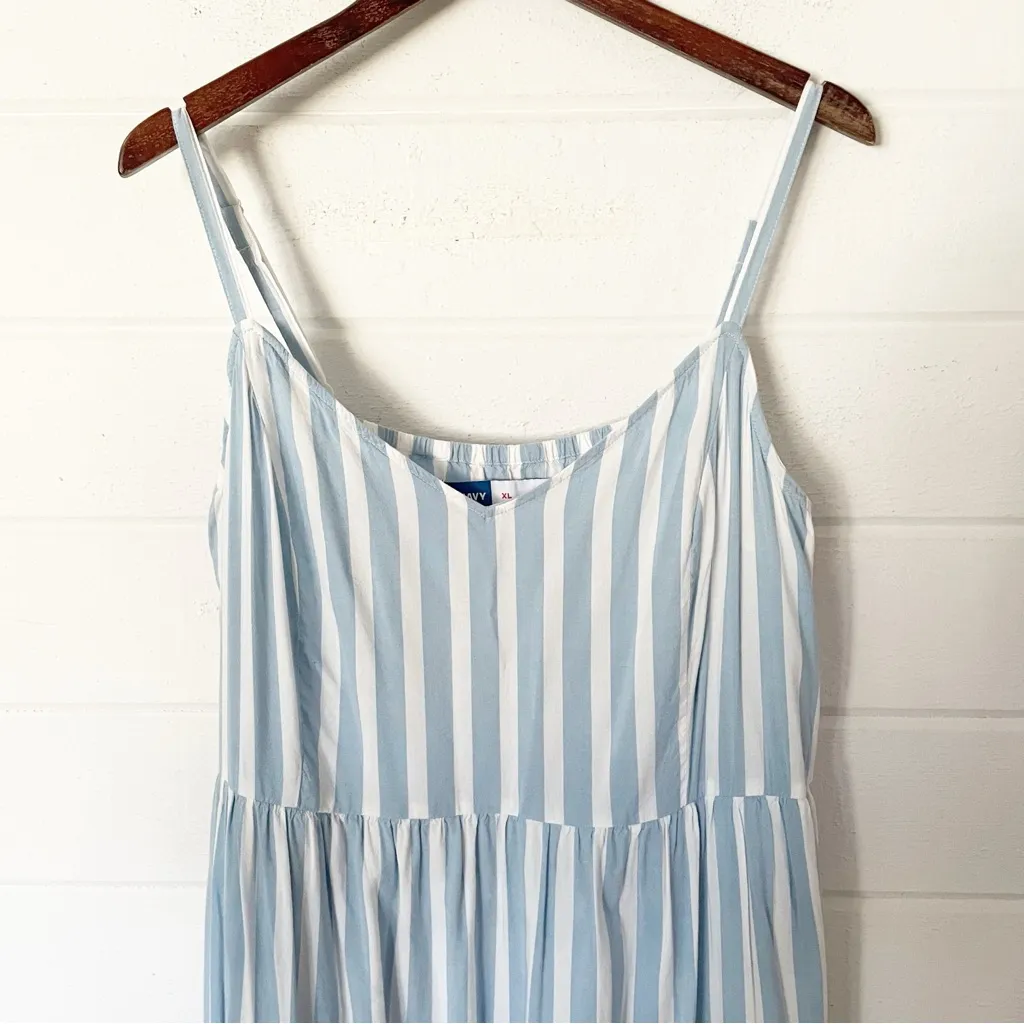 Old Navy Light Blue and White Striped Maxi Dress - Image 6