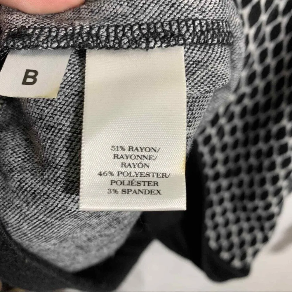 Ann Taylor Black Diamond Pattern Button Shoulder Sweater XS - Image 4