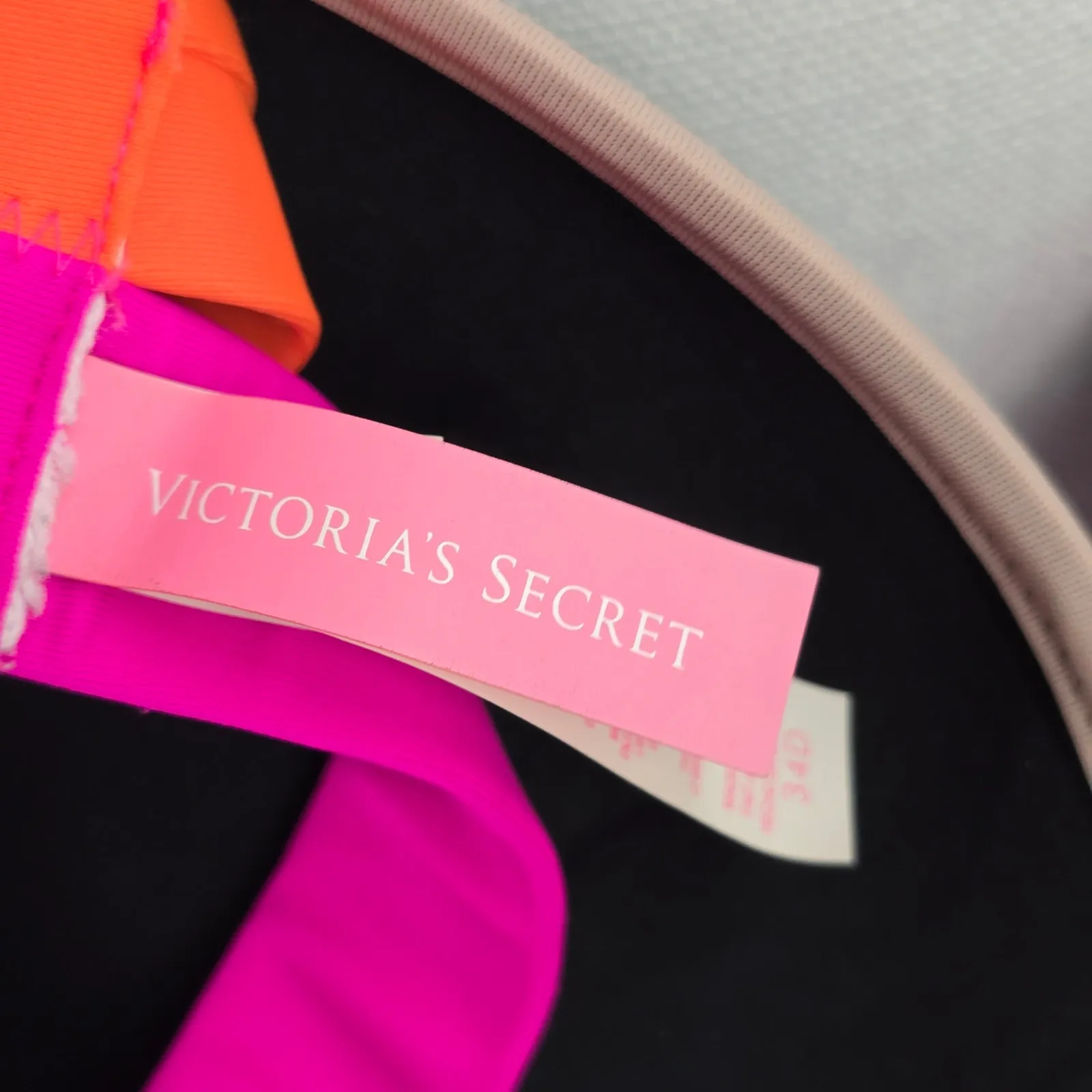 Victoria's‎ Secret Black Pink Padded Bikini Top Halter Cutout Swimwear 34D - Image 6