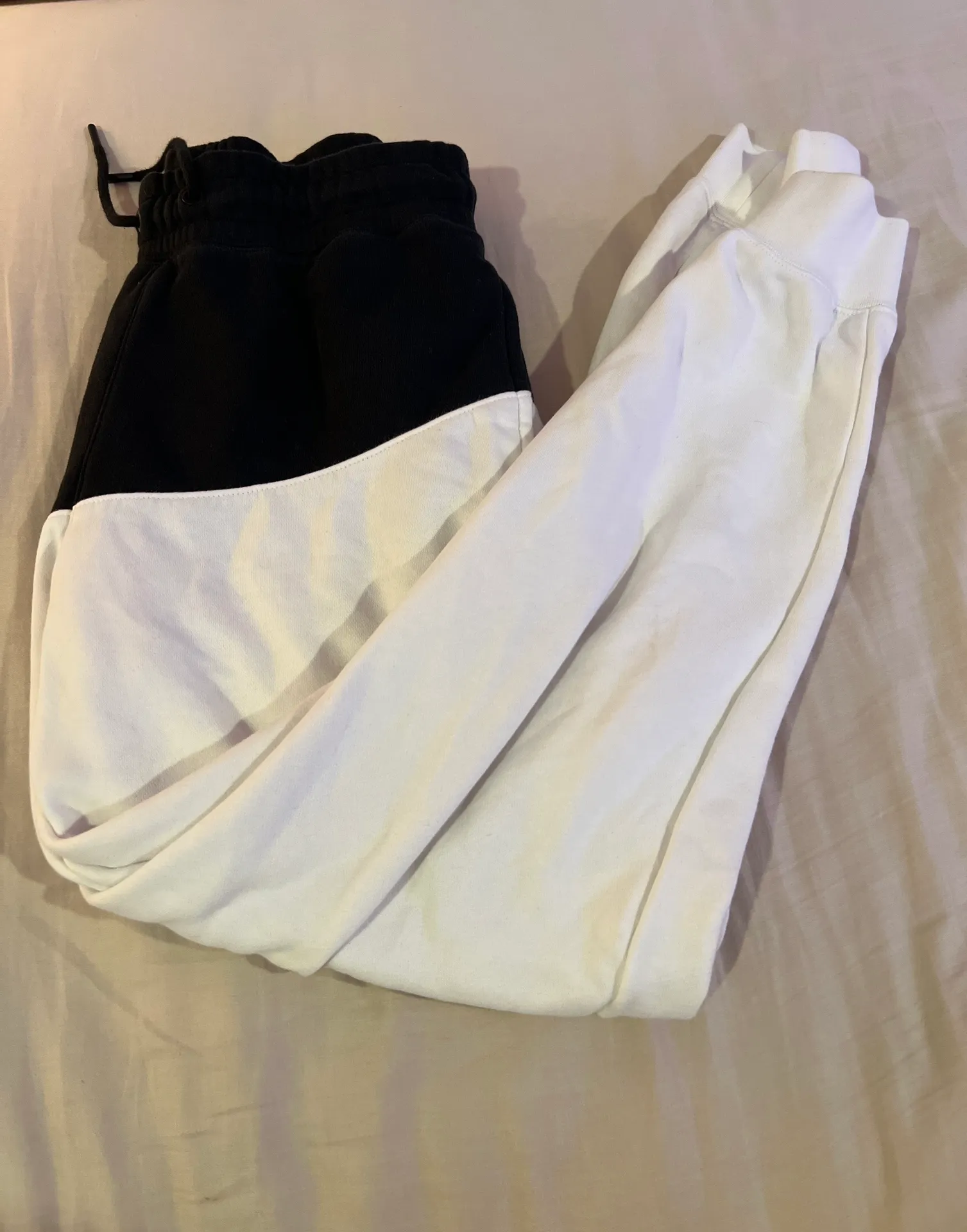 Nike Joggers - Image 2