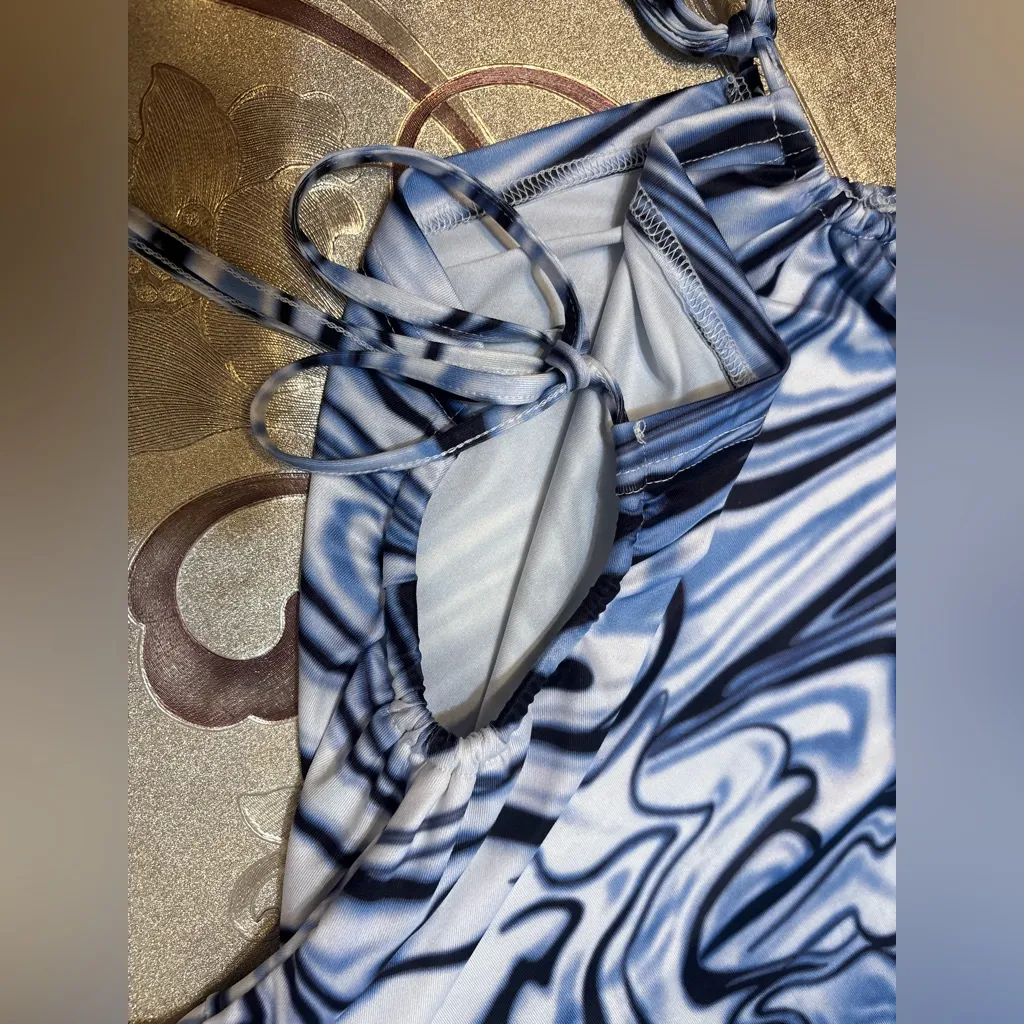 💙💙Blue and White Marble Long Sleeve Top seize M 💙💙 - Image 5