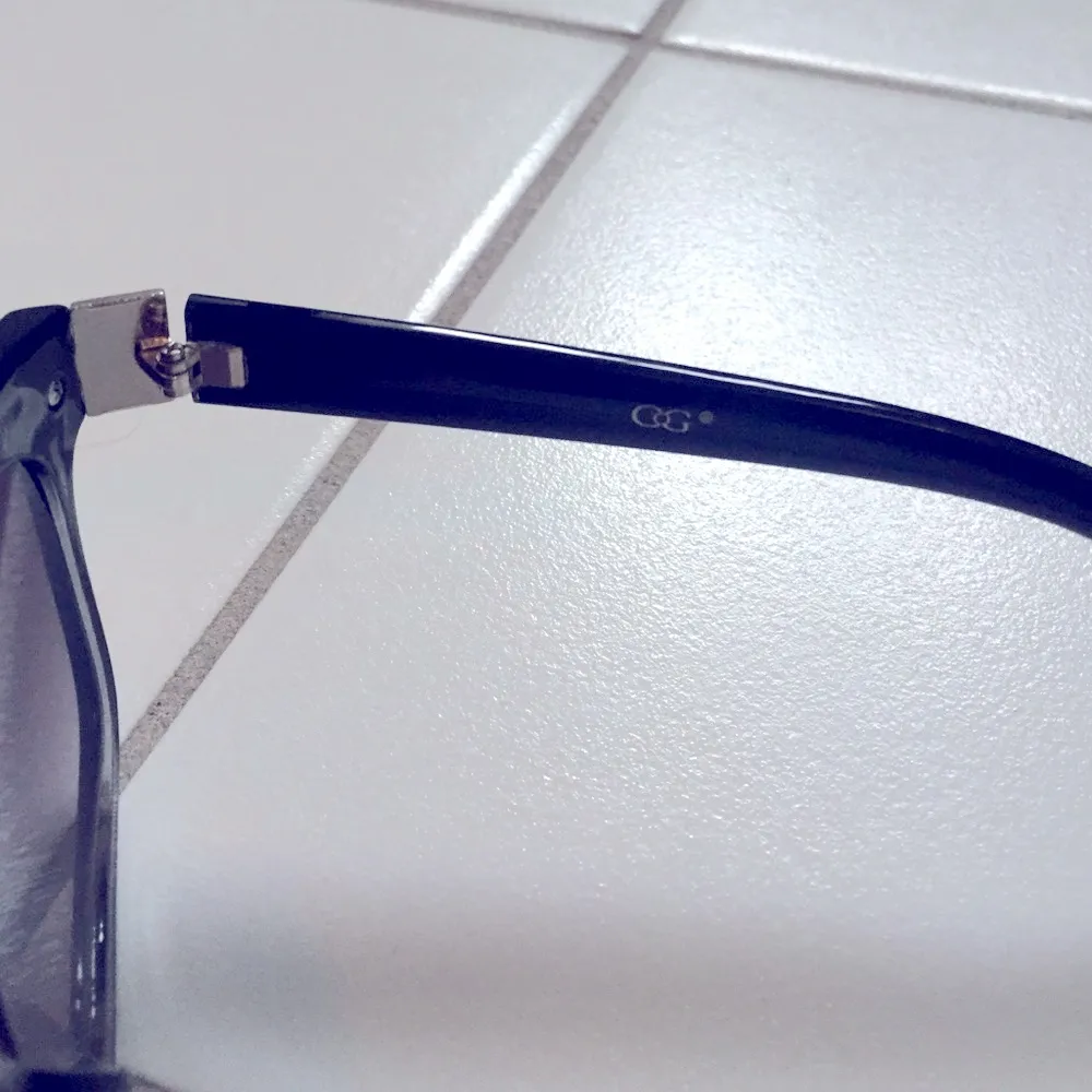 CG Black Womens Cat - Image 4