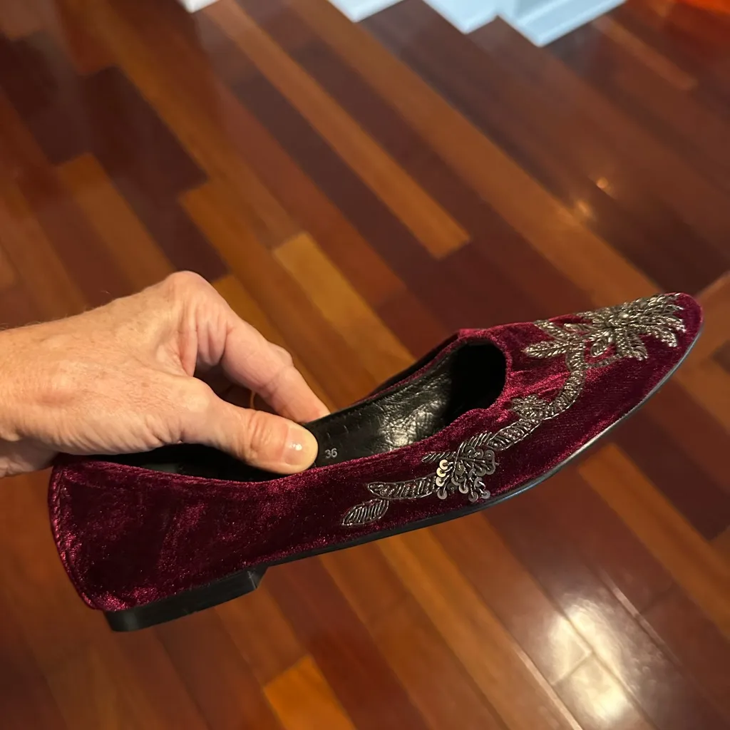 Barneys New York Velvet Embellished Flats Burgundy Ballet 36 Size 6 Preppy Glam - Image 9