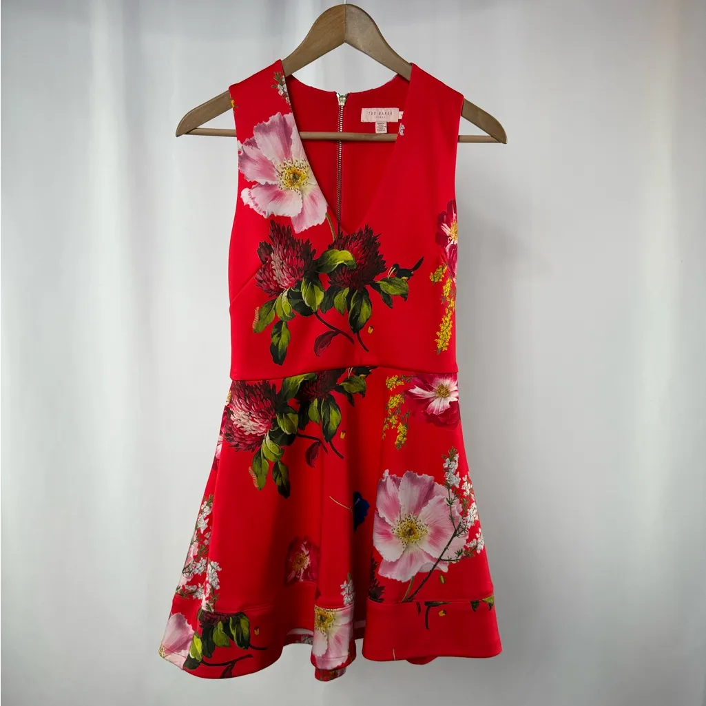 Ted Baker London Kinle V Neck Scuba Floral‎ Mini Dress in Red Size 4 - Image 2