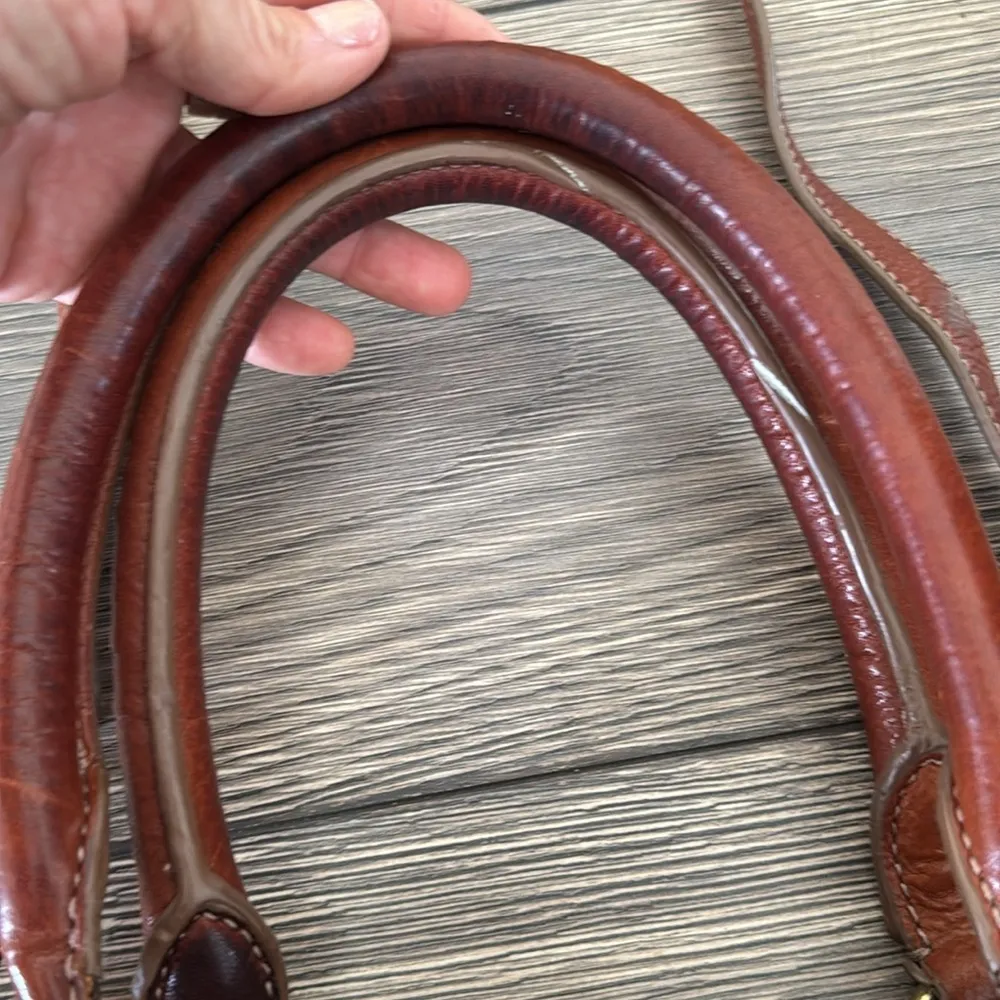 J.Crew Tan Leather Handbag with Gold Accents - Image 10