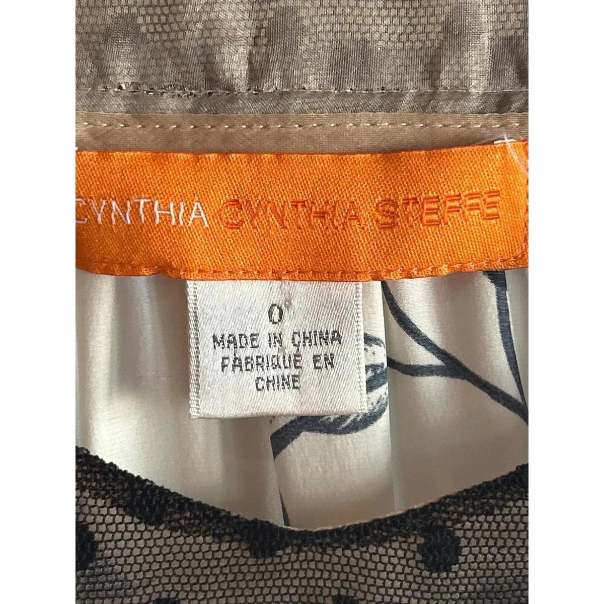 Cynthia Steffe Peasant Top Sz 0 Beige Navy Floral Sheer Round Neckline Bohochic - Image 5