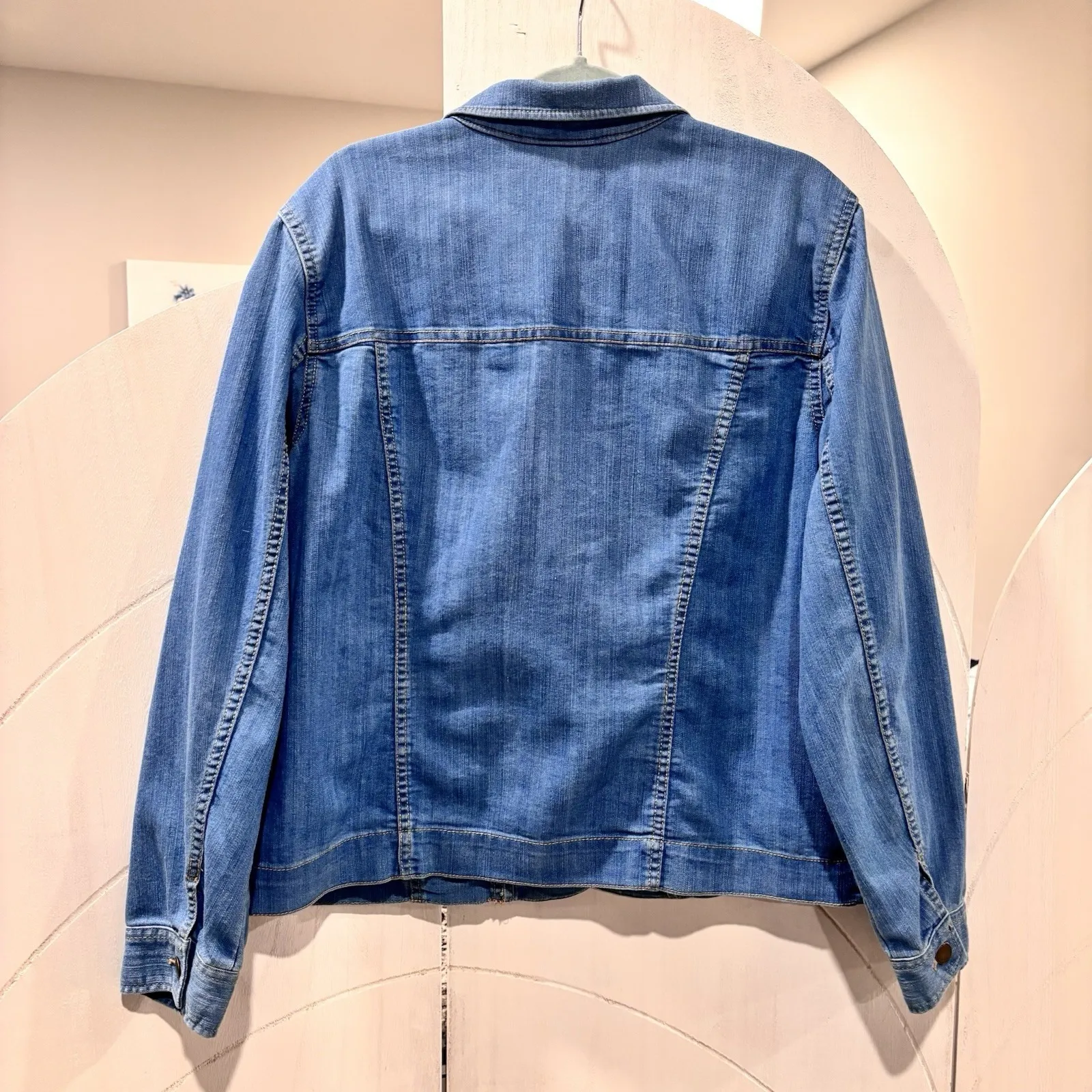 Blue Denim Jacket Button Front Chest Pockets Lightweight Classic Cotton Blend Size 1X - Image 3