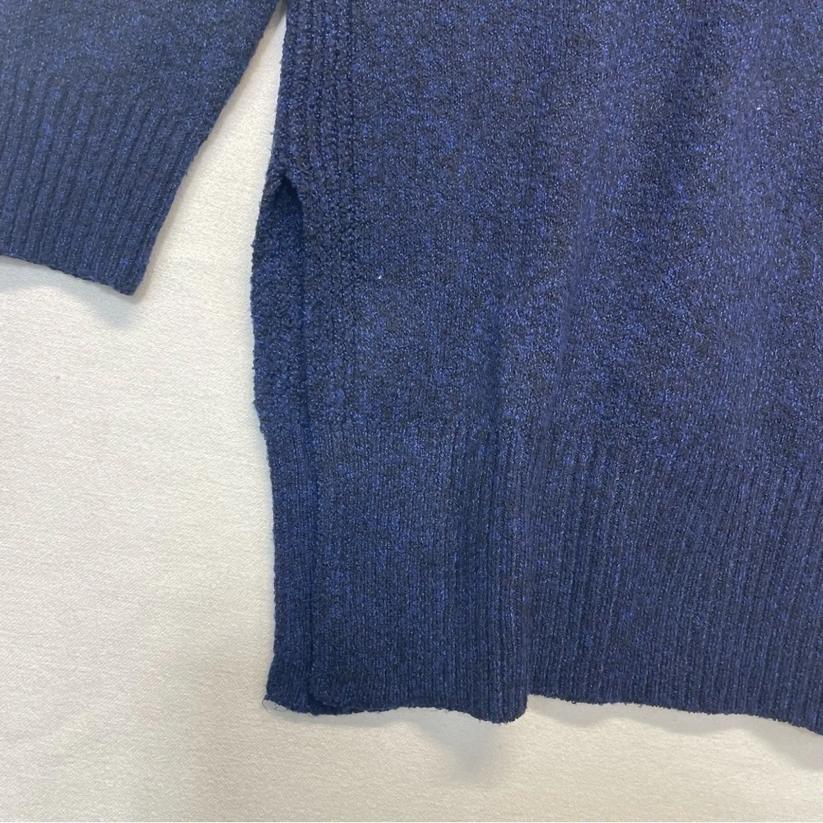 Thyme + Honey Oversized V-neck Sweater Size 1X blue black knit - Image 8