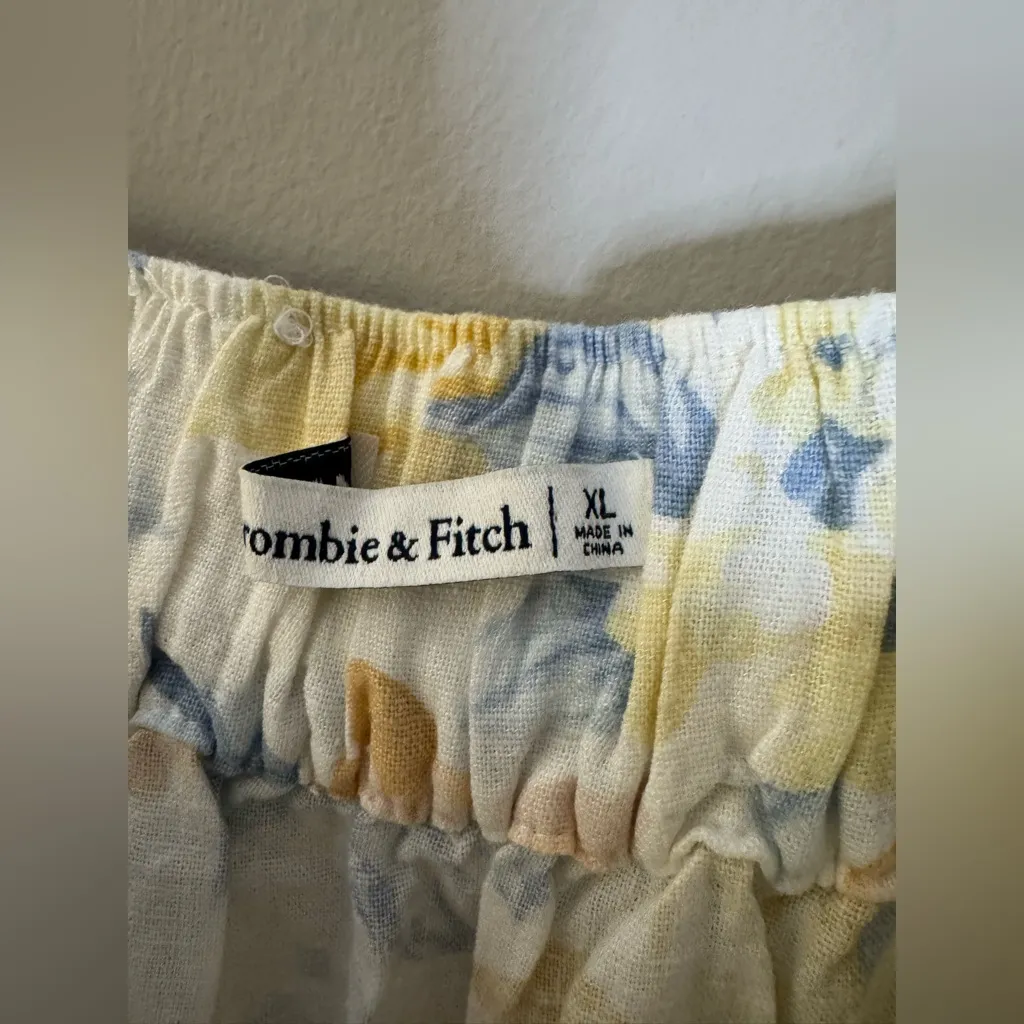 Abercrombie & Fitch Strapless Floral Dress - Blue and Yellow - Image 2