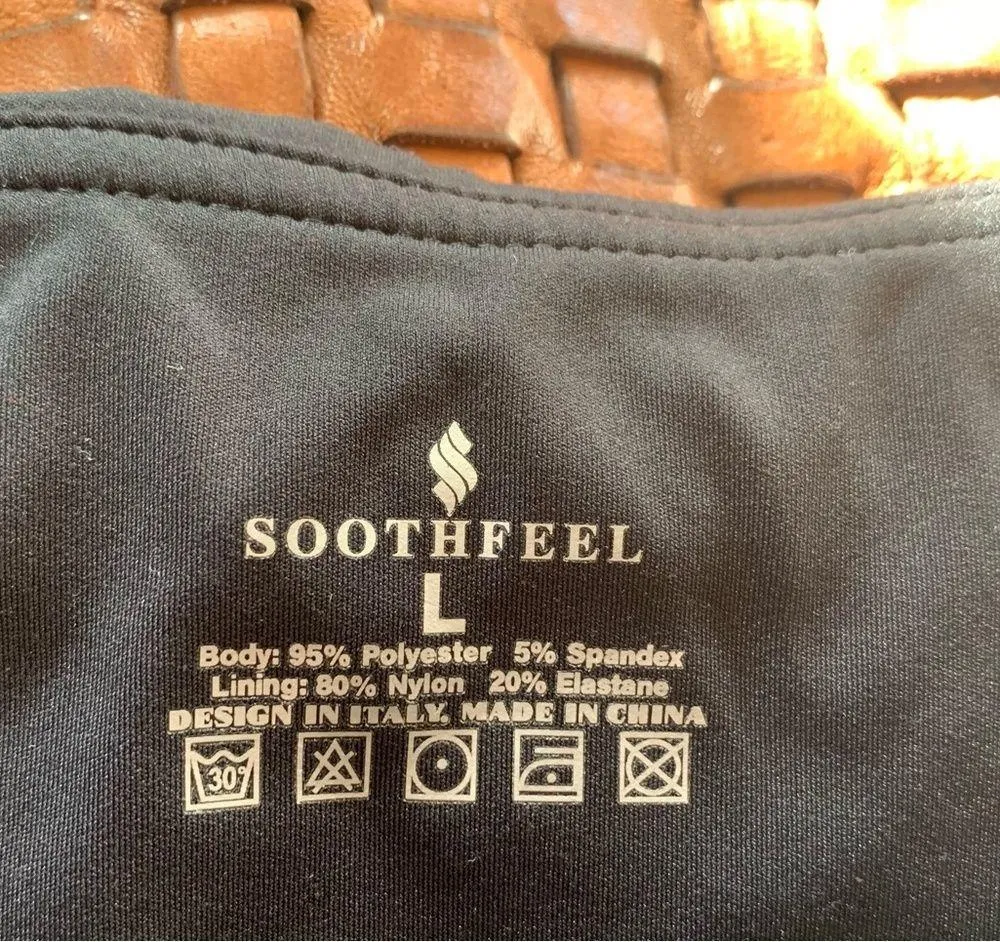 SOOTHFEEL Black Shorts Size L - Image 5
