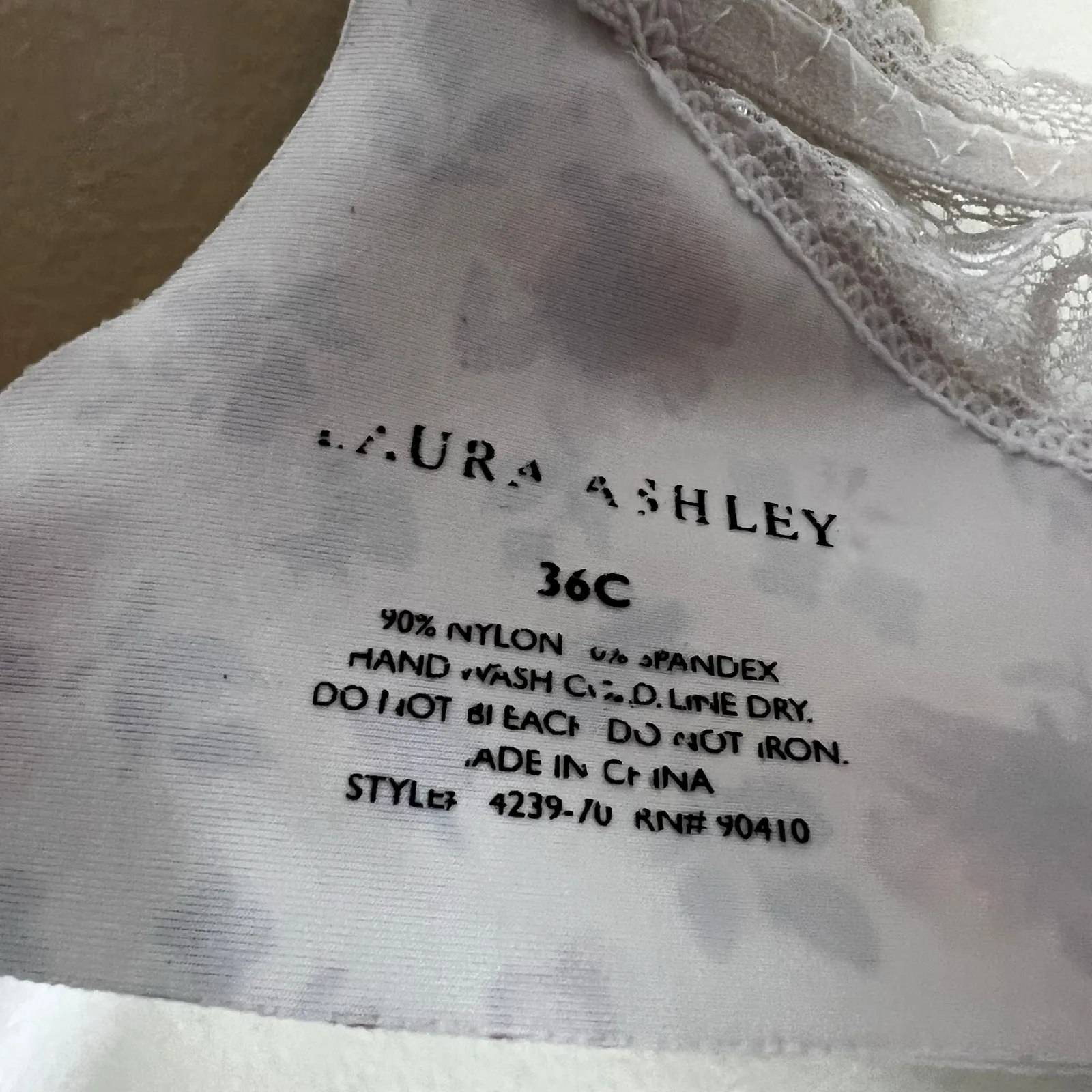 Laura Ashley Bra Womens 36C White Pink Floral Lace Underwire Romantic Coquette - Image 4