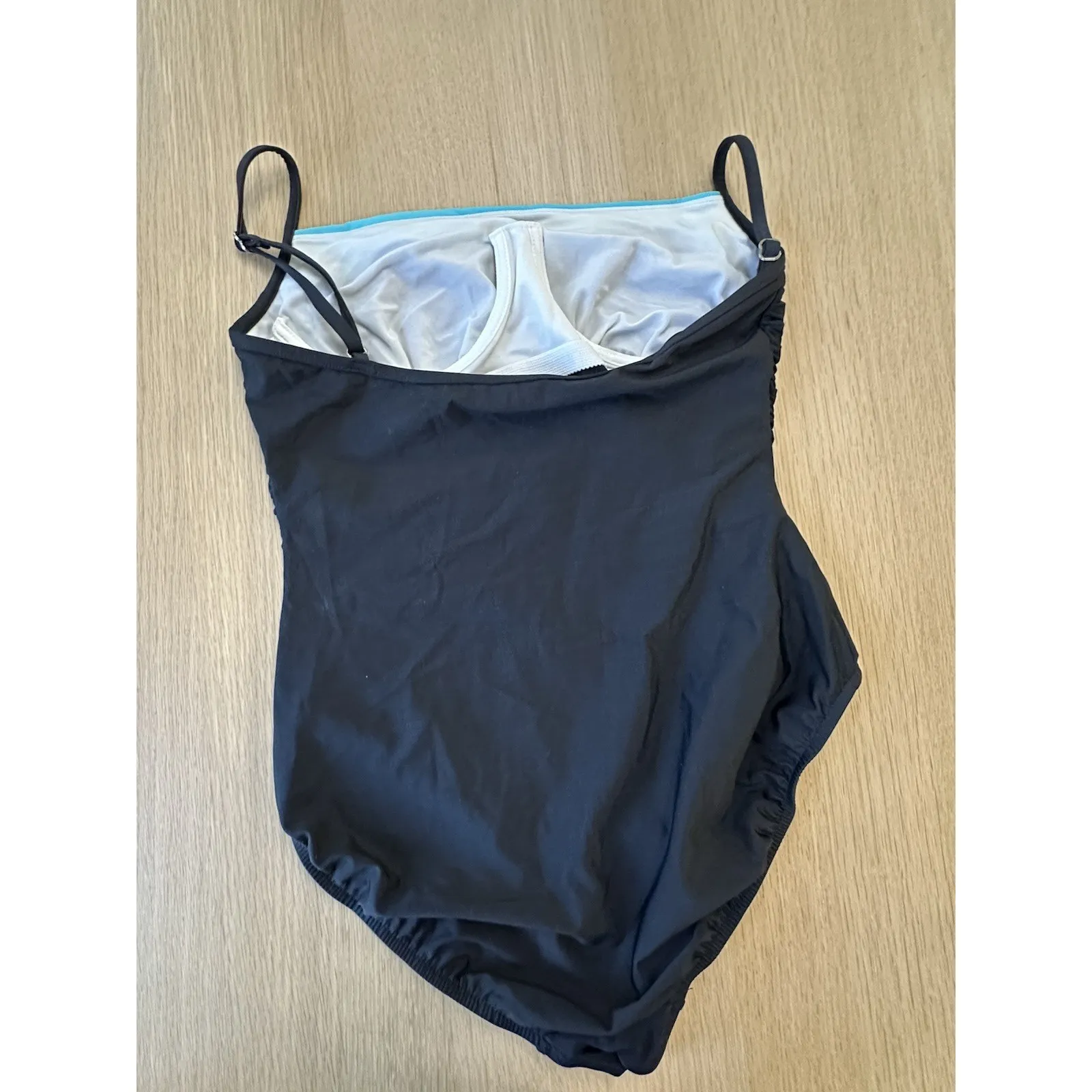 Miraclesuit Women's One Piece Slimming Built In Bra Swimsuit Size 14 2555 - Image 3