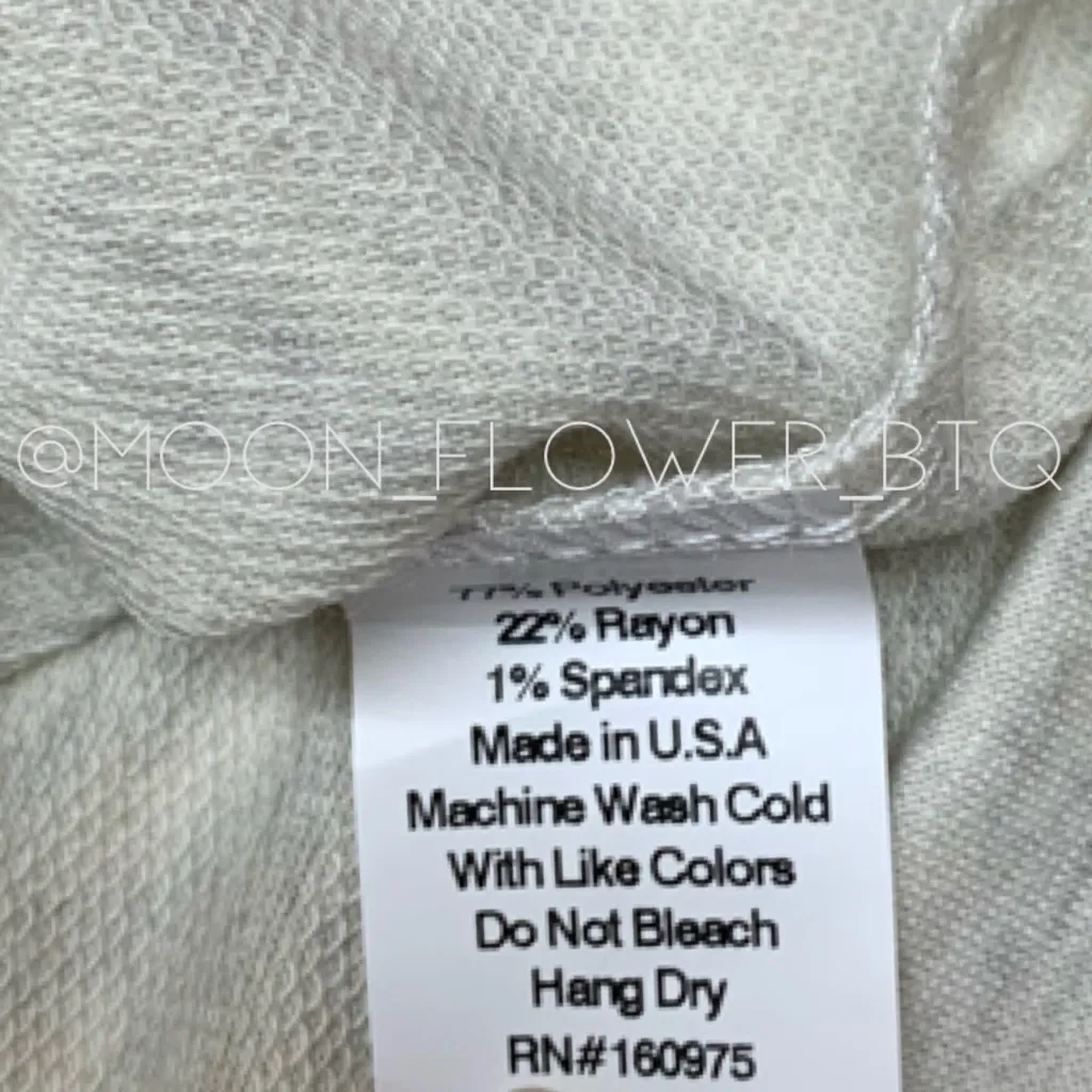 Leopard Print Oatmeal Hoodie Gray Size M - Image 9