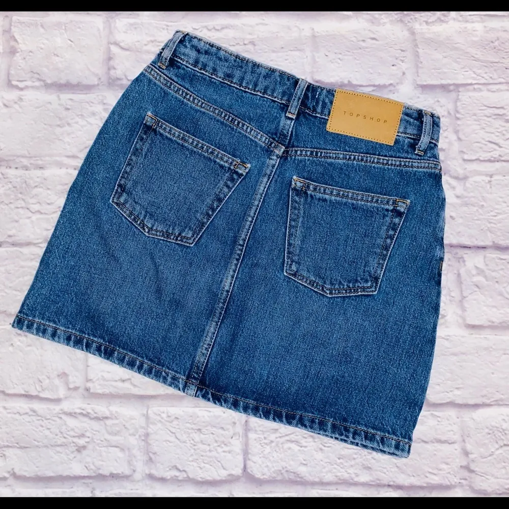 TOPSHOP Denim Mini Skirt sz 4 - Image 2