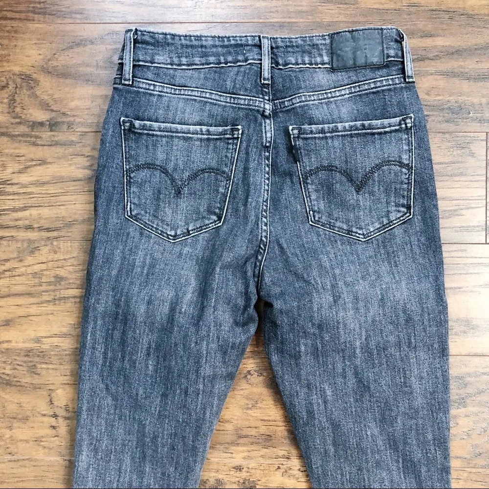 Levi’s • 721 High Rise Ripped skinny jeans Bites The Dust charcoal distressed - Image 11