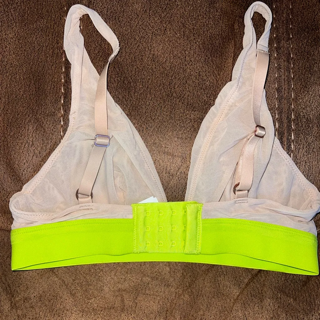 Aerie Smoothez Plunge Mesh Bralette nude and green small Size undefined - Image 5